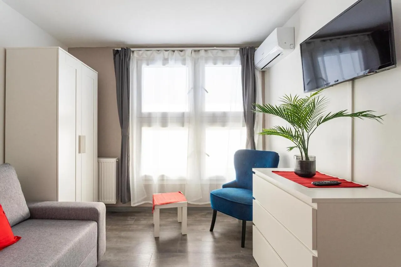 Rakoczi 4 Bedroom Centre Apartment Budapest 0*,