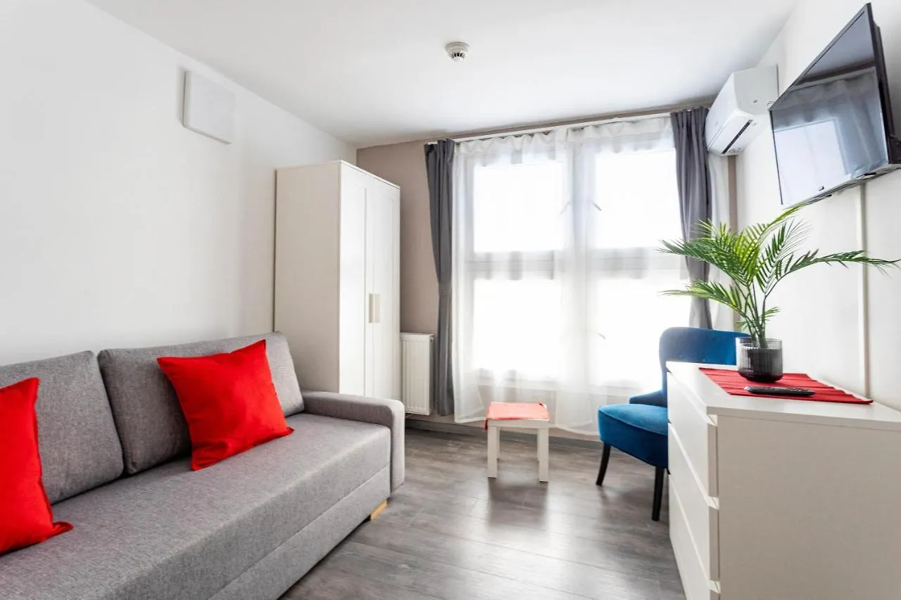 Rakoczi 4 Bedroom Centre Apartment Budapest 0*,  Hungary