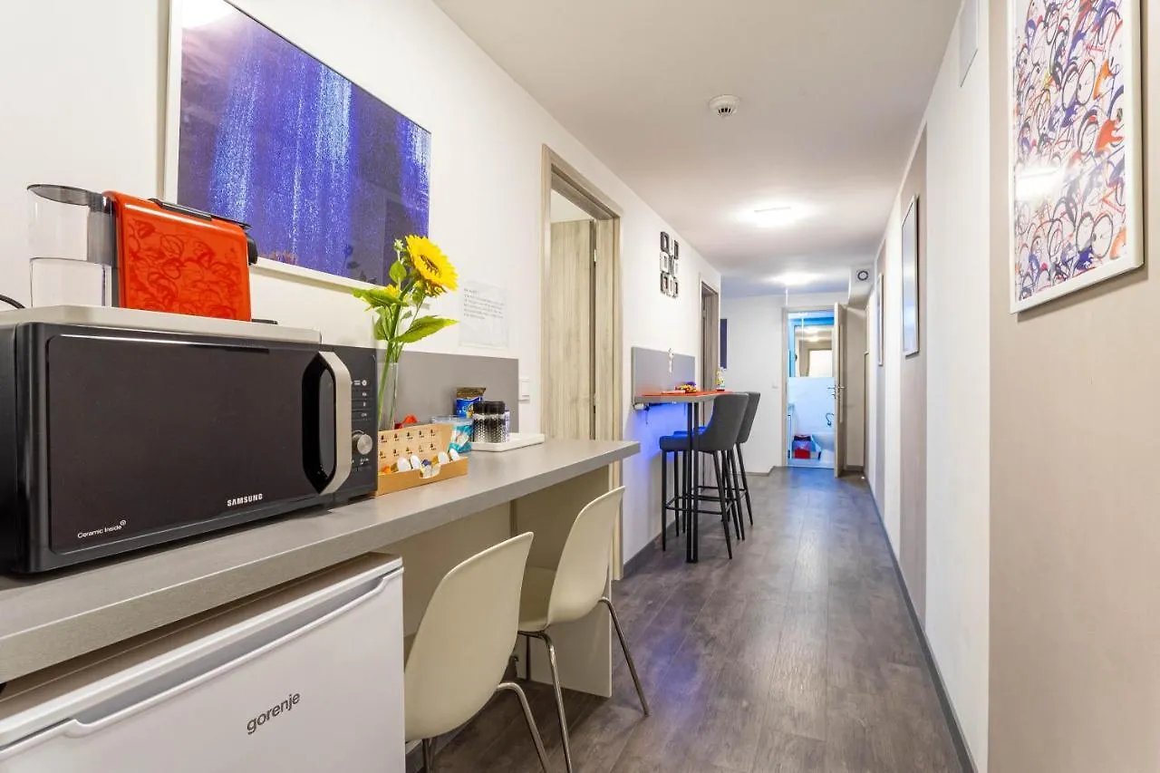 Rákóczi 4 Bedroom Centre Apartment Budapest Hungría